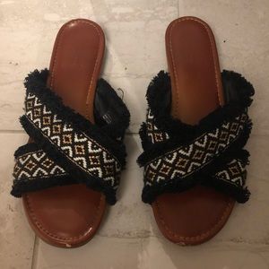 Universal thread slippers